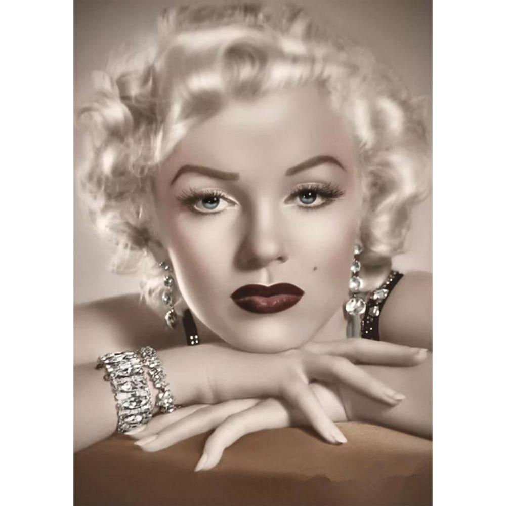 Marilyn Monroe Free 5D Diamond Painting Kits MyCraftsGfit - Free 5D Diamond Painting mycraftsgift.com