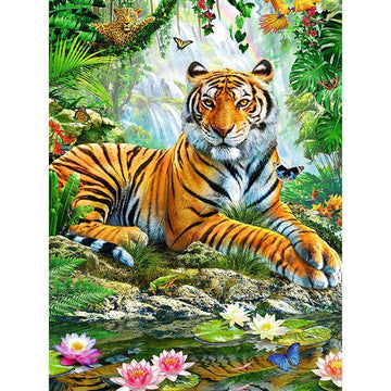 Tiger in the Forest Free 5D Diamond Painting Kits MyCraftsGfit - Free 5D Diamond Painting mycraftsgift.com